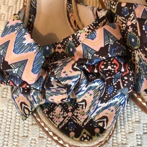 Caslon Darcie Morrocan Bow Fabric Slide Sandal 6.5 - Picture 4 of 13